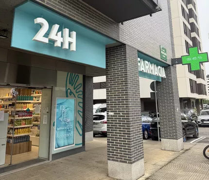 Fachada farmacia 24h ripagaina